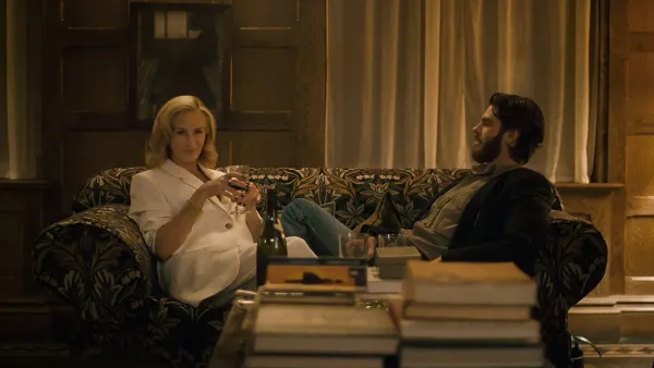 After the Hunt Review: Julia Roberts Tries to Save This Muddy #MeToo Drama